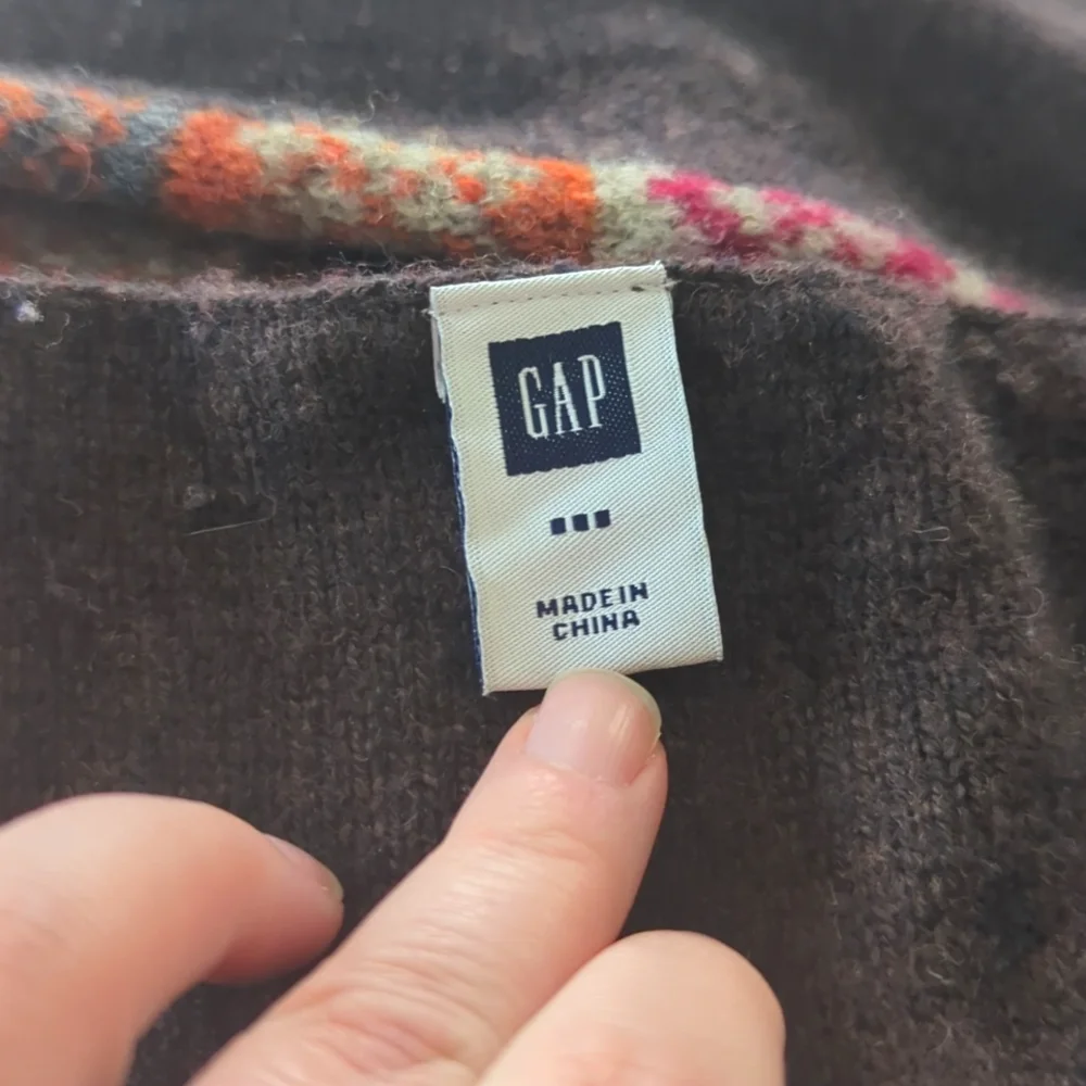 3/$15 MENS Gap Factory Scarf - Picture 4 of 6